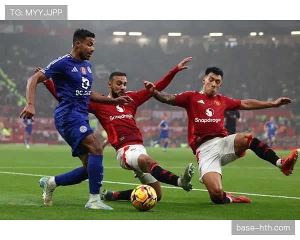 曼联砸重金引援却战绩未达预期，引援策略与球队适配性是否存疑？